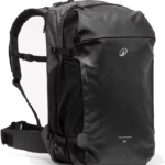 Mochila Forclaz Travel 500 Organizer de 40 litros, negra, con cinturón lumbar ancho